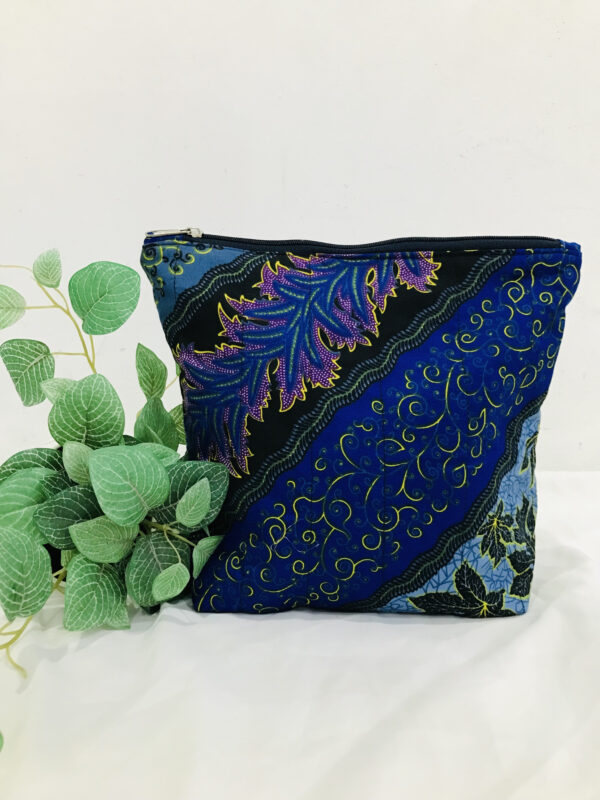 Jumbo makeup pouch - Image 4