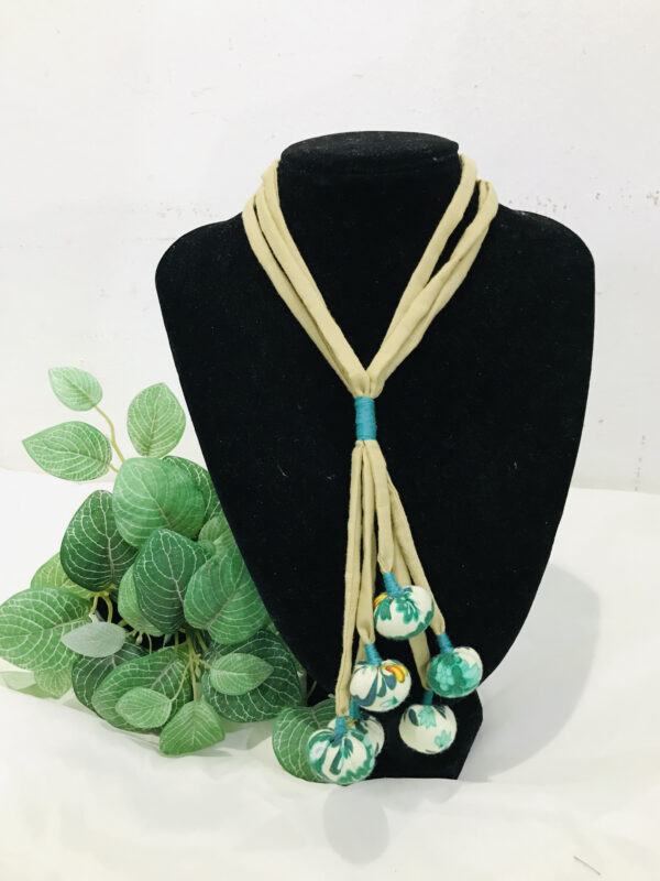 Ethnic necklace - Image 15