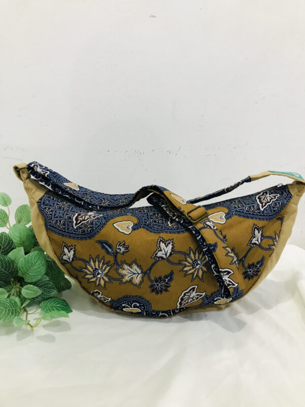 Big banana bag