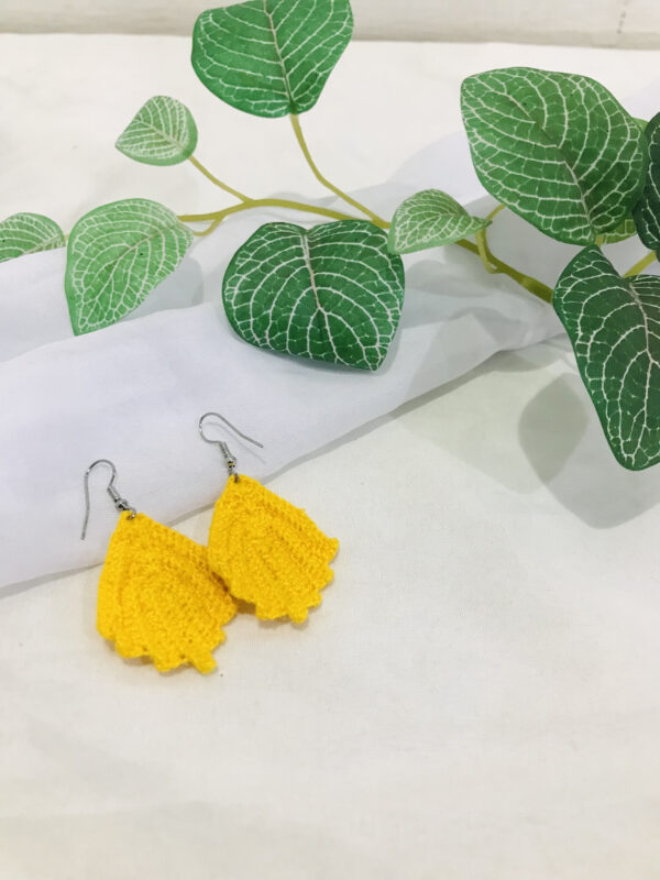 Earrings ( Medium )