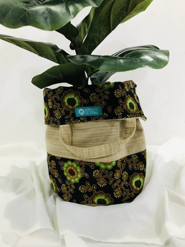 Plant cover - Image 5