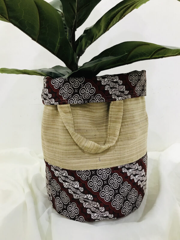 Plant cover - Image 6