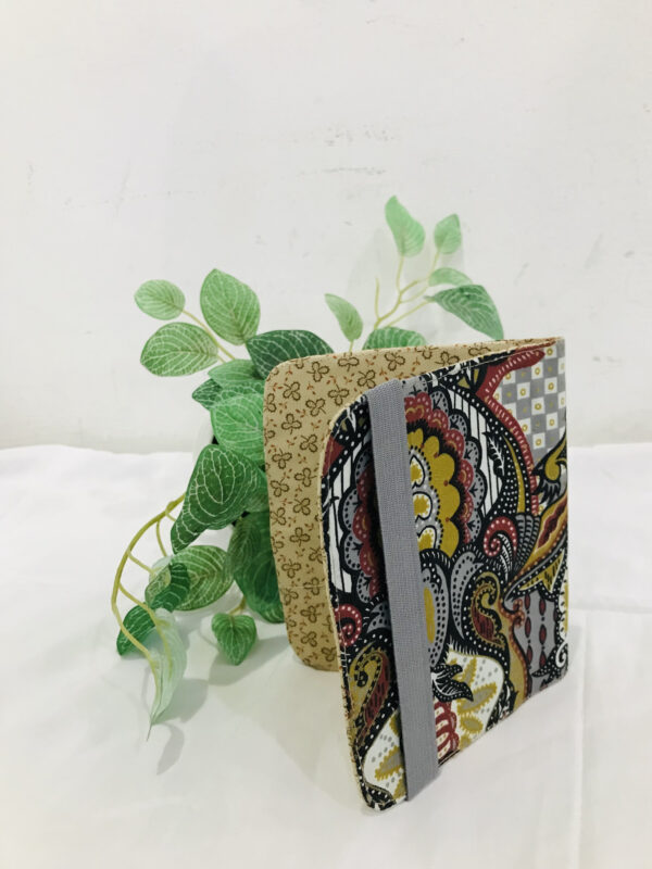Passport holder - Image 7
