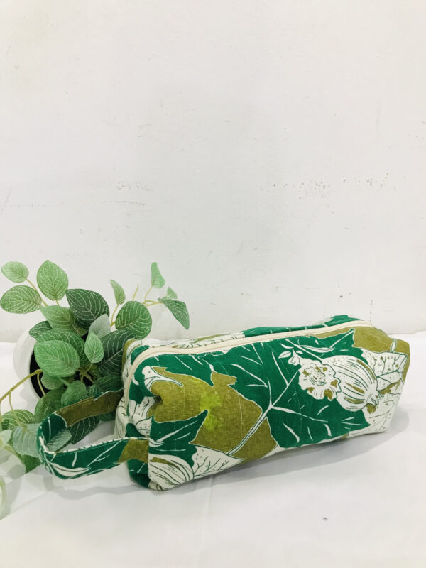 French toiletry pouch
