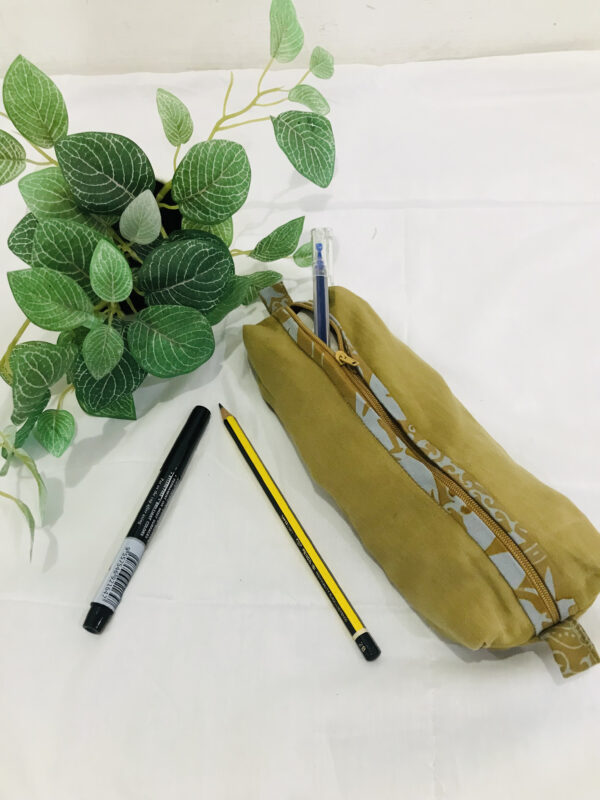 Pencil case - Image 2