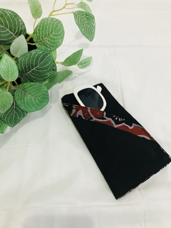 New Spectacle case - Image 15