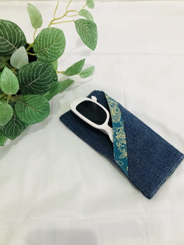 New Spectacle case - Image 6