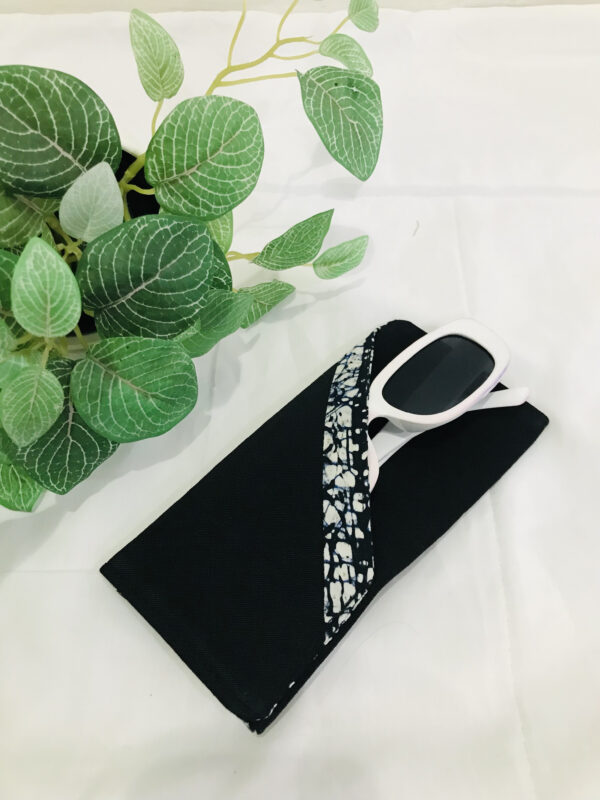 New Spectacle case - Image 10