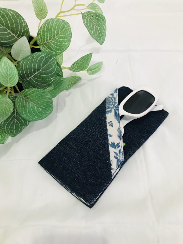 New Spectacle case - Image 11