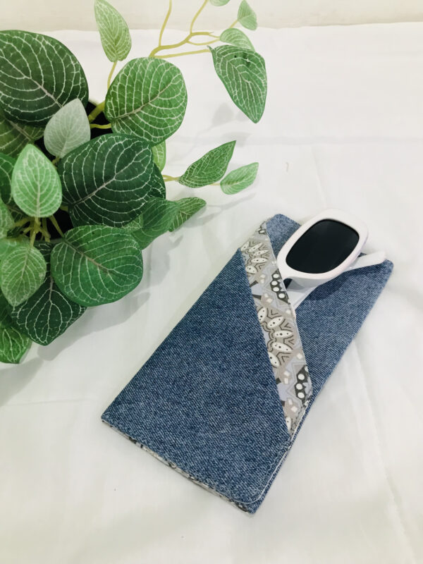 New Spectacle case - Image 3