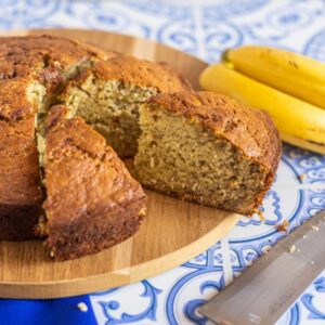 Banana cake