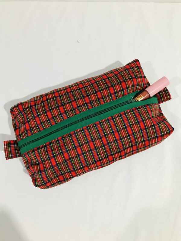 Makeup pouch