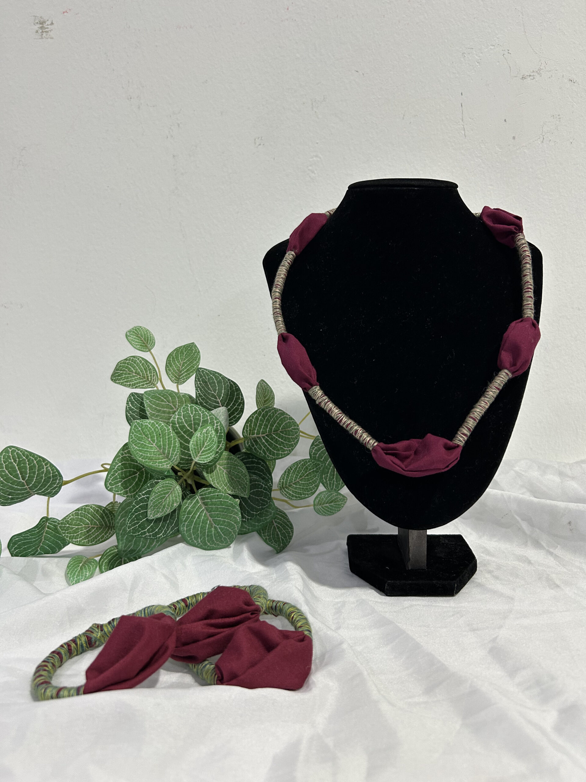 Ethnic necklaces with bracelet - Image 5